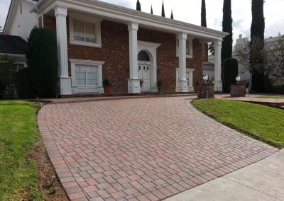 Genesis Stoneworks Paver Driveway antique cobble I pattern