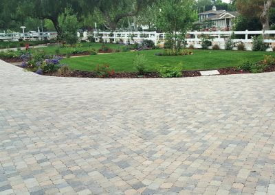 Paver driveway Genesis Stoneworks Coral Cobble Olsen Pavingstone