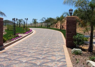 Angelus block cobble fan paver driveway by Genesis Stoneworks