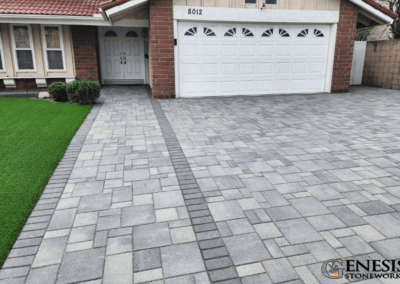 Genesis Stoneworks Walkway Inlay in Driveway Pavers